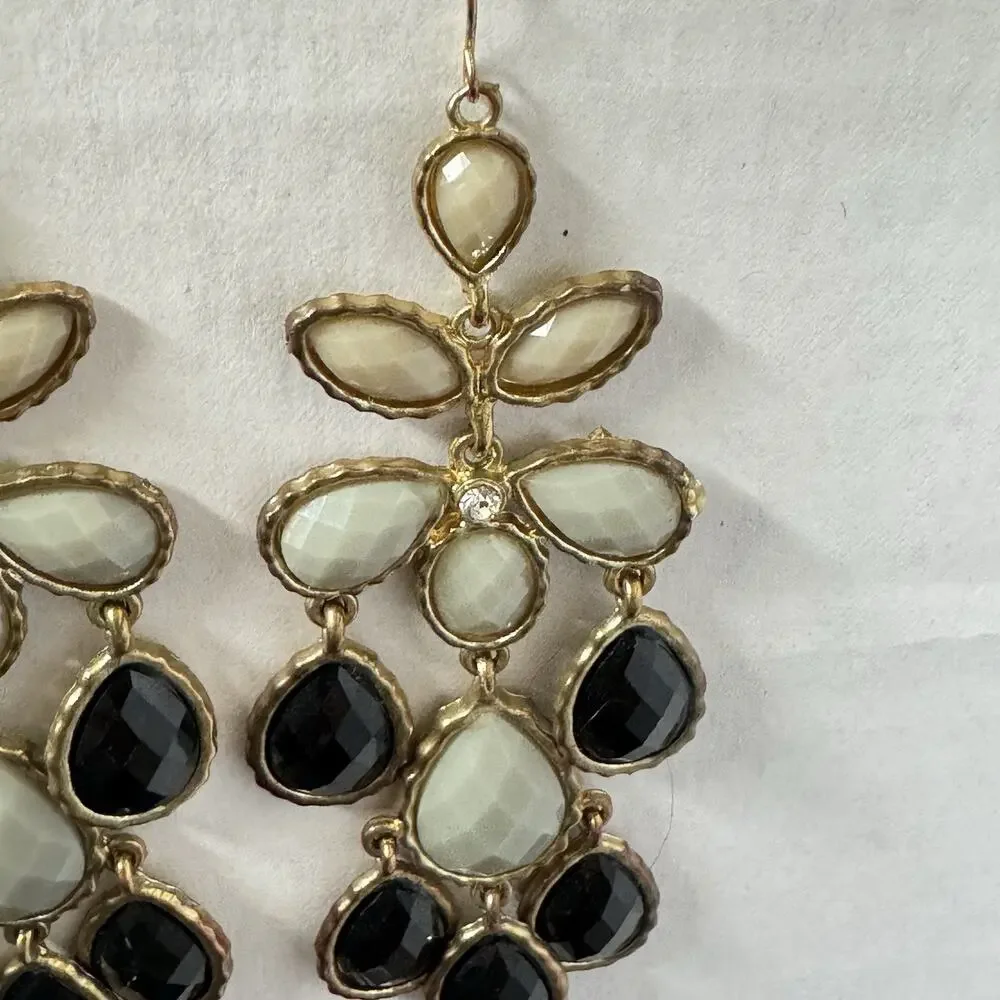 Boho Peacock‎ Style Greyish Cream and Black Dangle Drop Earrings Pierced
